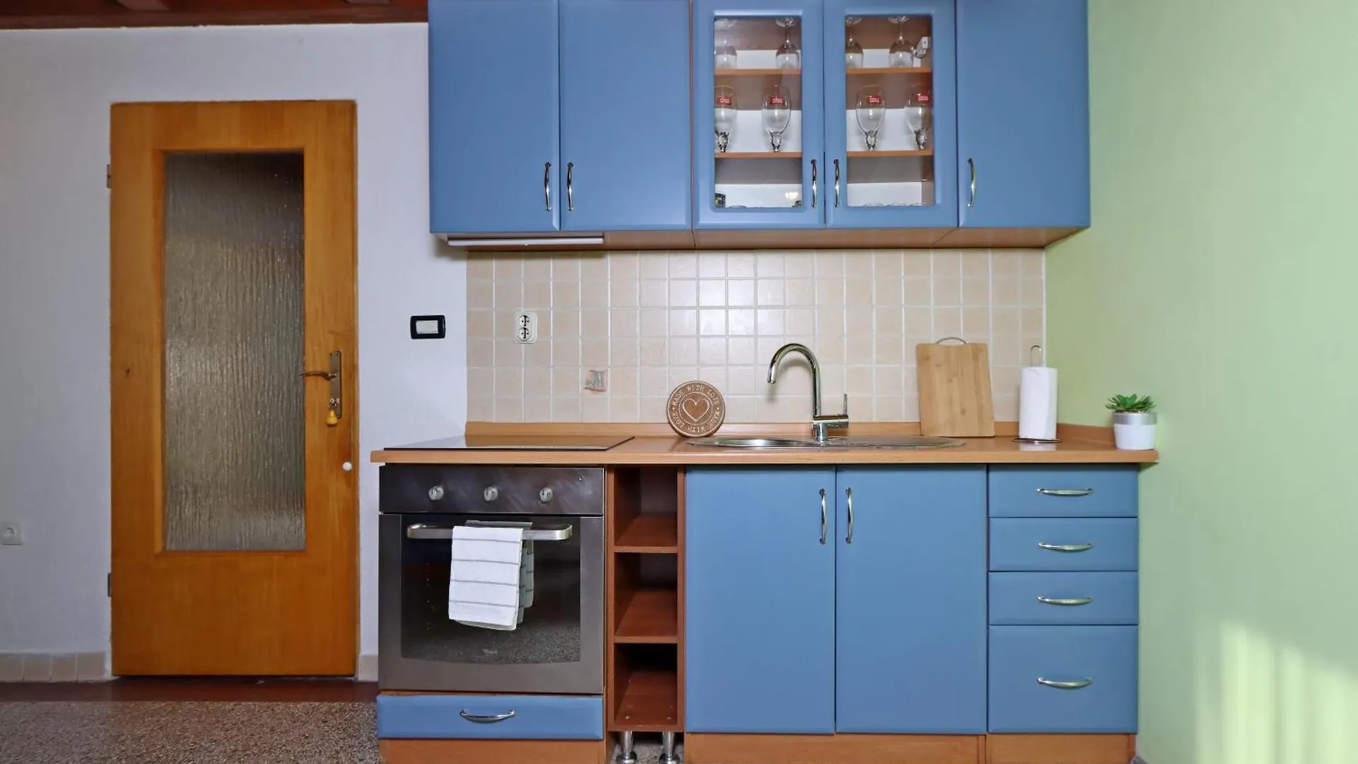 Apartments With Wifi Rijeka - 21879 Croatia