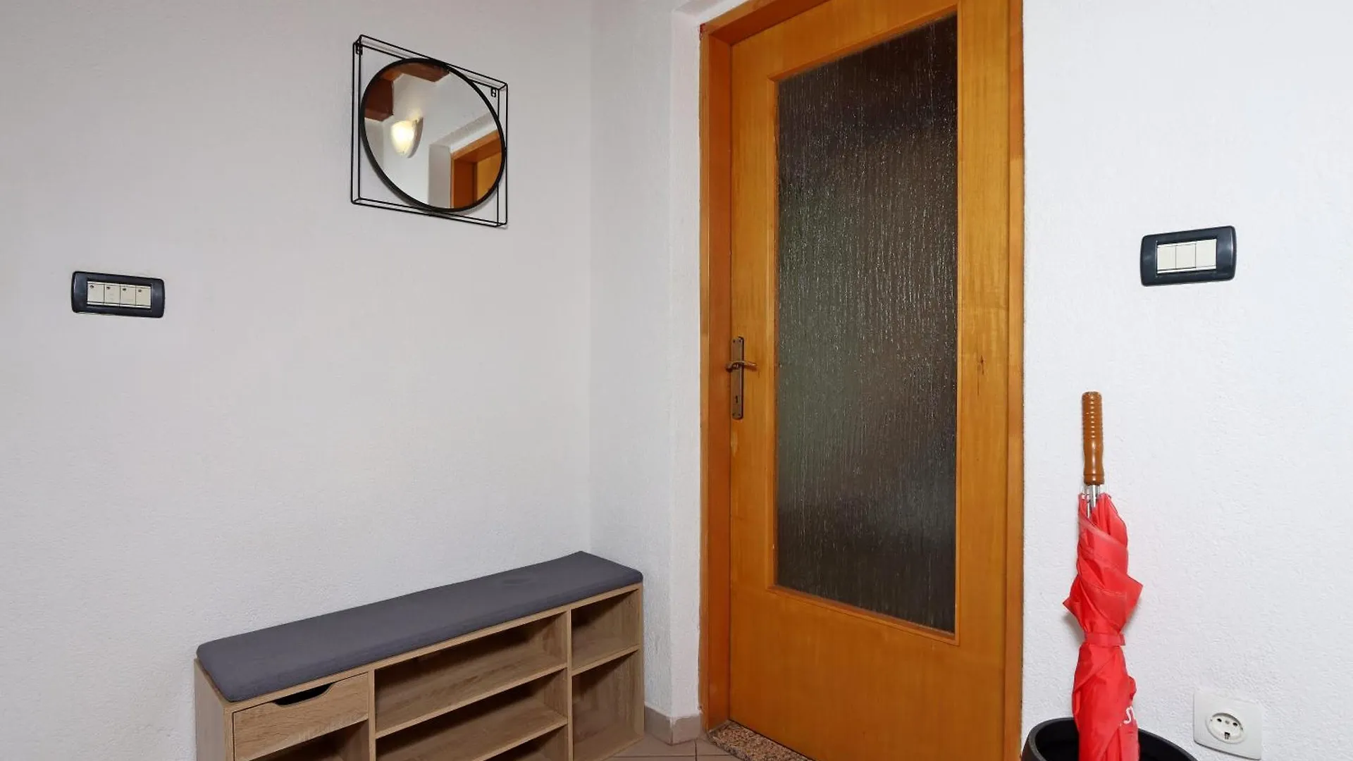 Apartments With Wifi Rijeka - 21879 0*,  Croatia