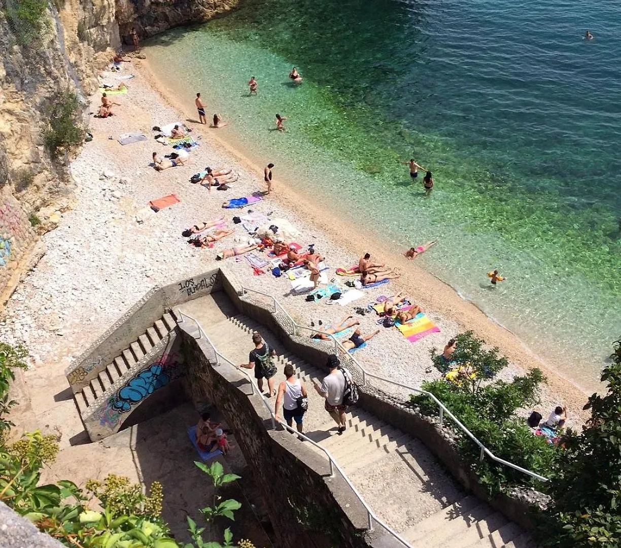 Apartments With Wifi Rijeka - 21879 0*,  Croatia